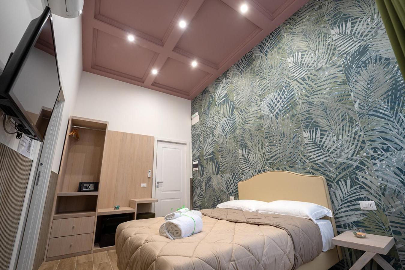 Hotel P.C. Boutique H. Vesuvius, Napoli Centro, by ClaPa Group Extérieur photo